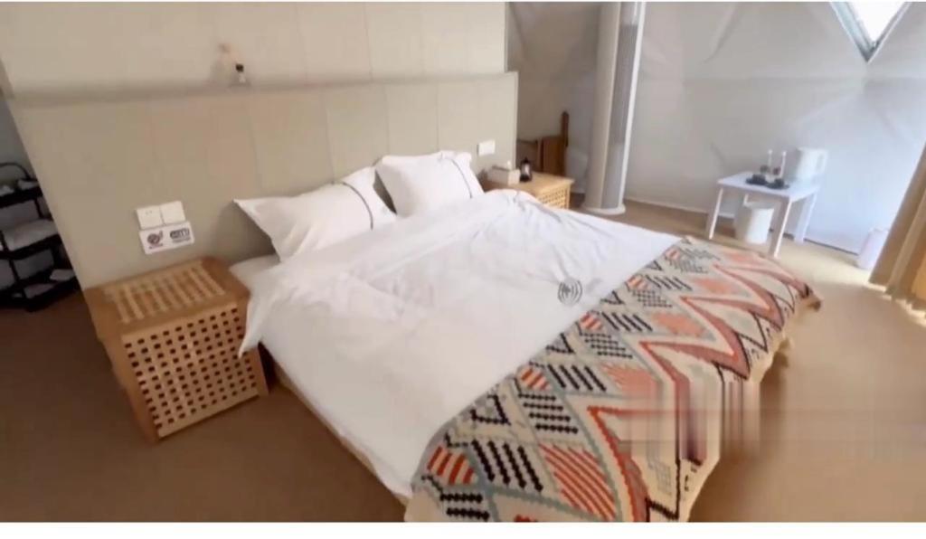 Caravans Park & Glamping Tents In The Vineyard Villa Turda Buitenkant foto